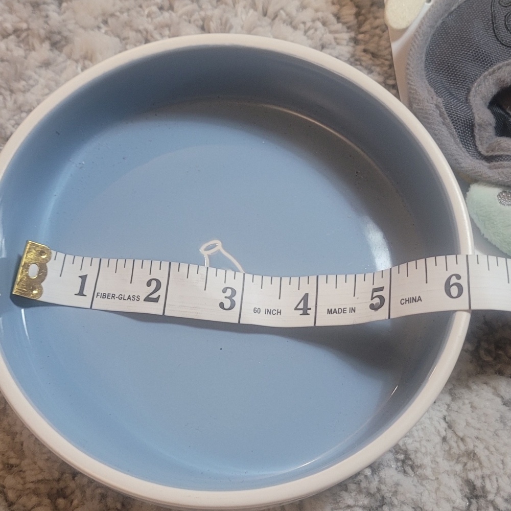 3 pcs cat bundle, bowl, toy and behavior correction spray - Picture 6 of 6